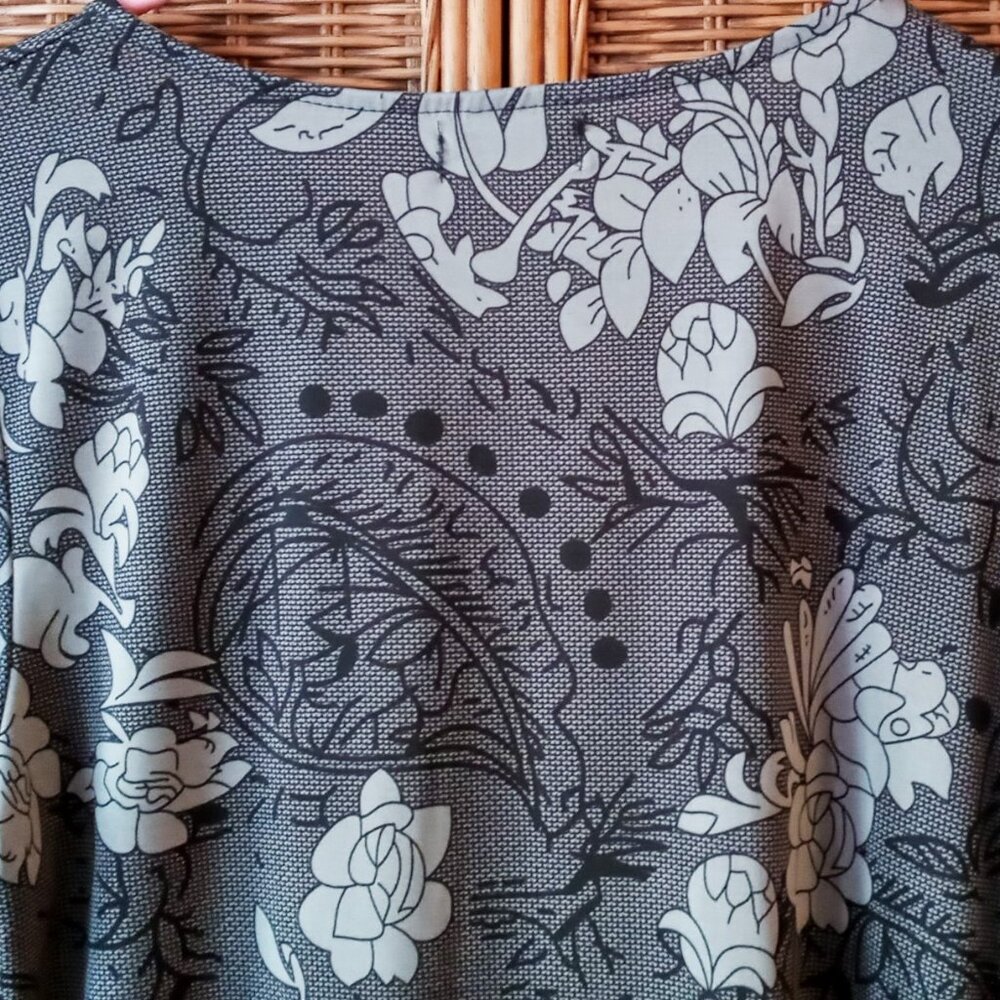 Reborn Dress Women's Size XL Black Gray Floral 3/4 Sleeve Scoop Neck Like New - Picture 10 of 16